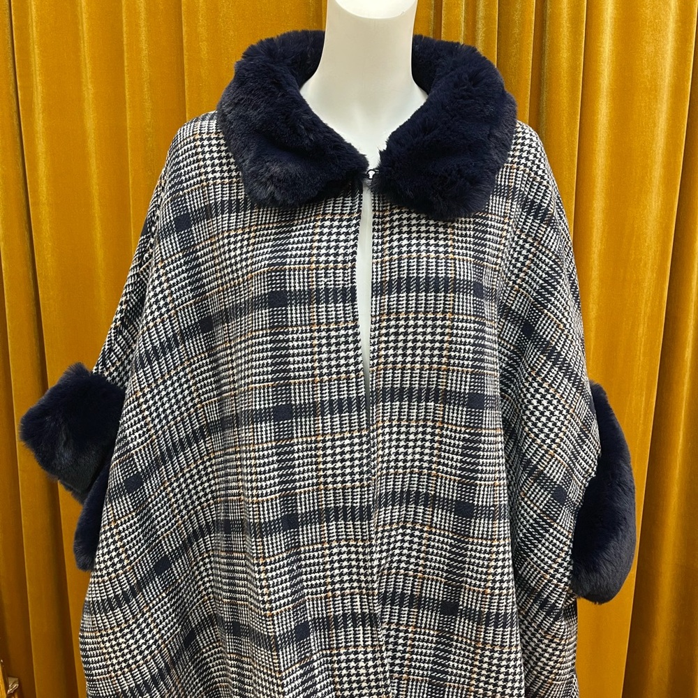 Pancho, Shawl, Overthrow or a outer wear